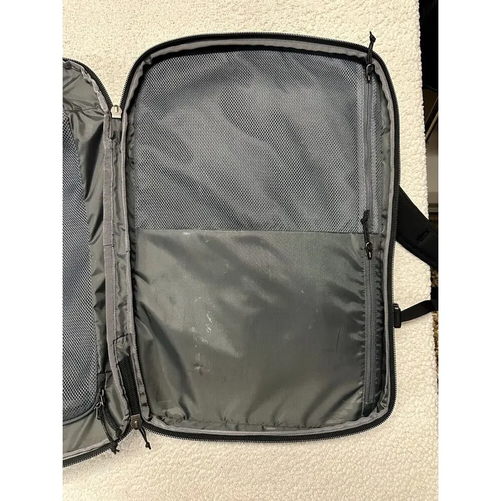 Patagonia Black Hole MLC 45L Convertible Backpack Carry On Travel Duffel Black